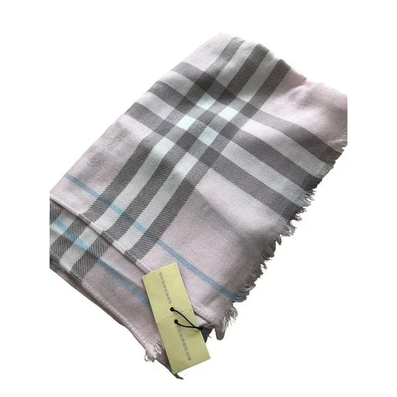 71 kuvaa aiheesta burberry raspberry sorbet scarf cashmere